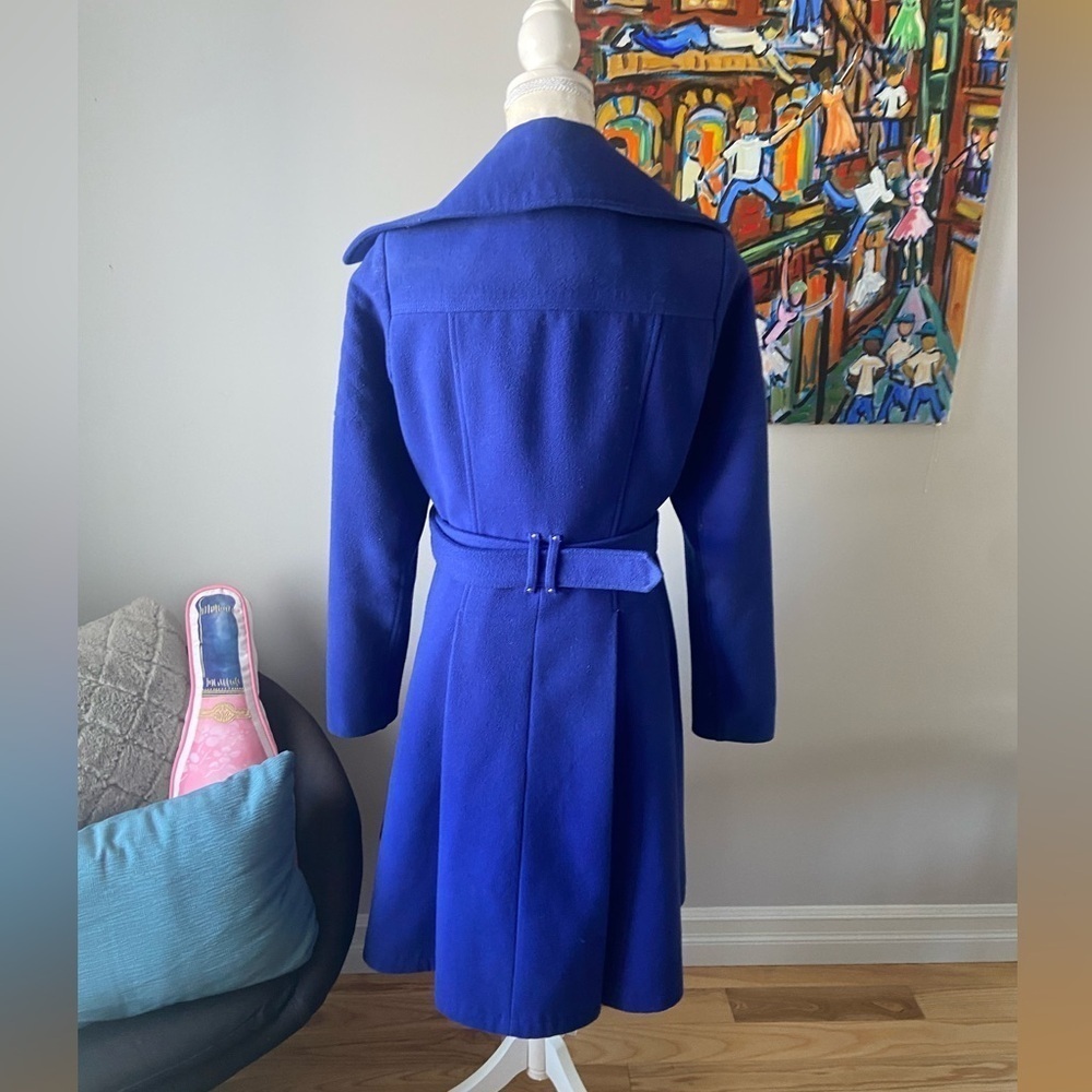 Gorgeous BCBGENERATION winter coat - Picture 5 of 9